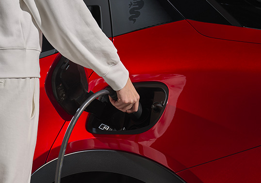 Alfa Romeo Junior - Junior Elettrica - Excellence - Passion pure